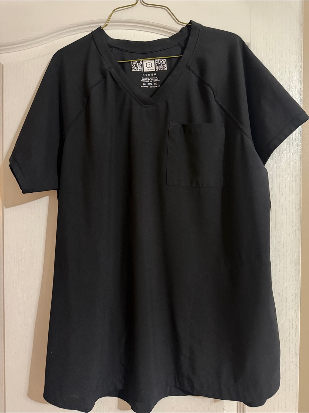 WonderWink Black Short Sleeve V-Neck Scrub Top
